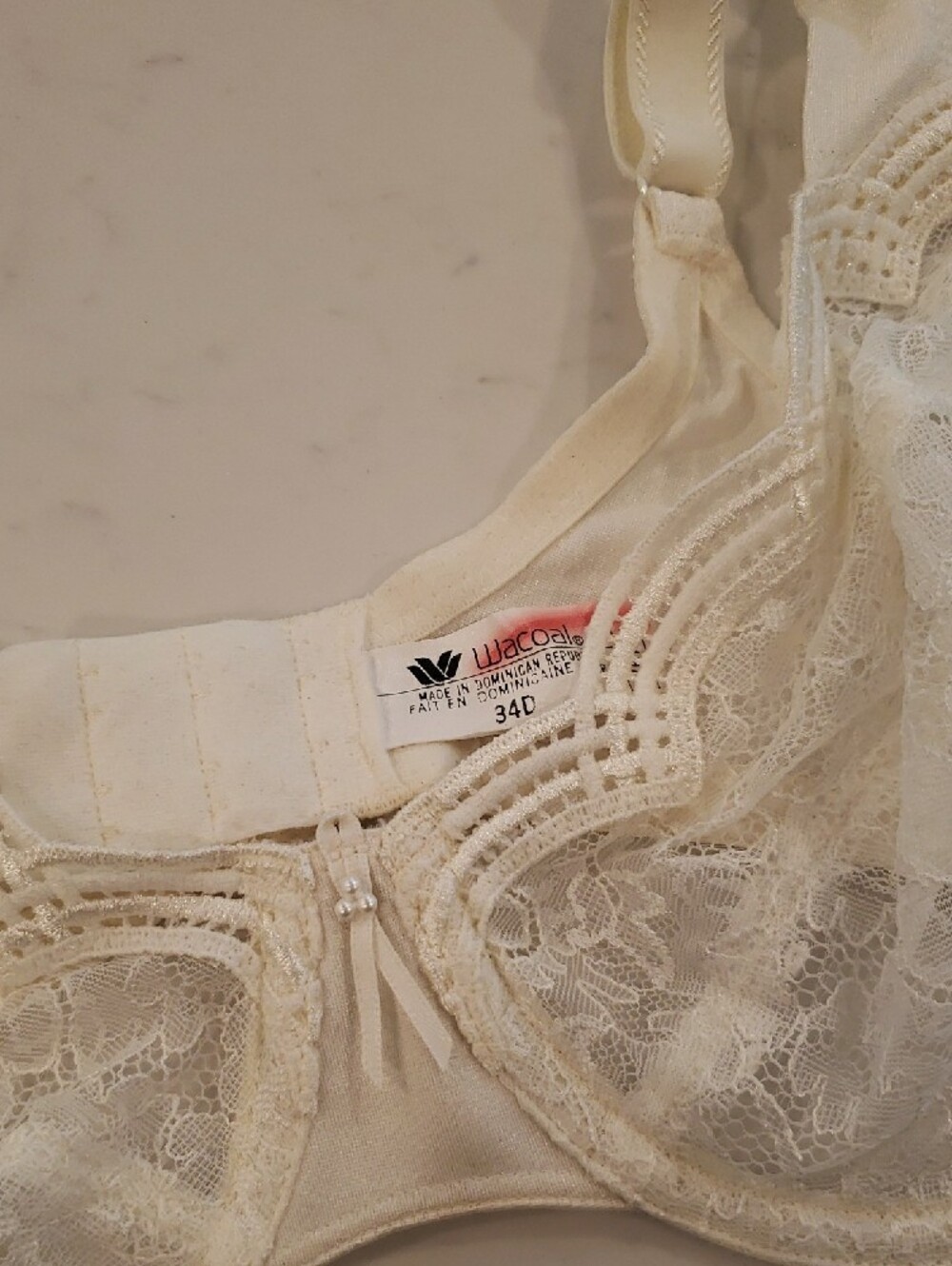 Wacoal Ivory Lace With Satin Ribbon Trim Underwire Bra - Picture 2 of 4